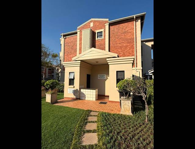 2 BEDROOM APARTMENT FOR SALE IN BRYANSTON